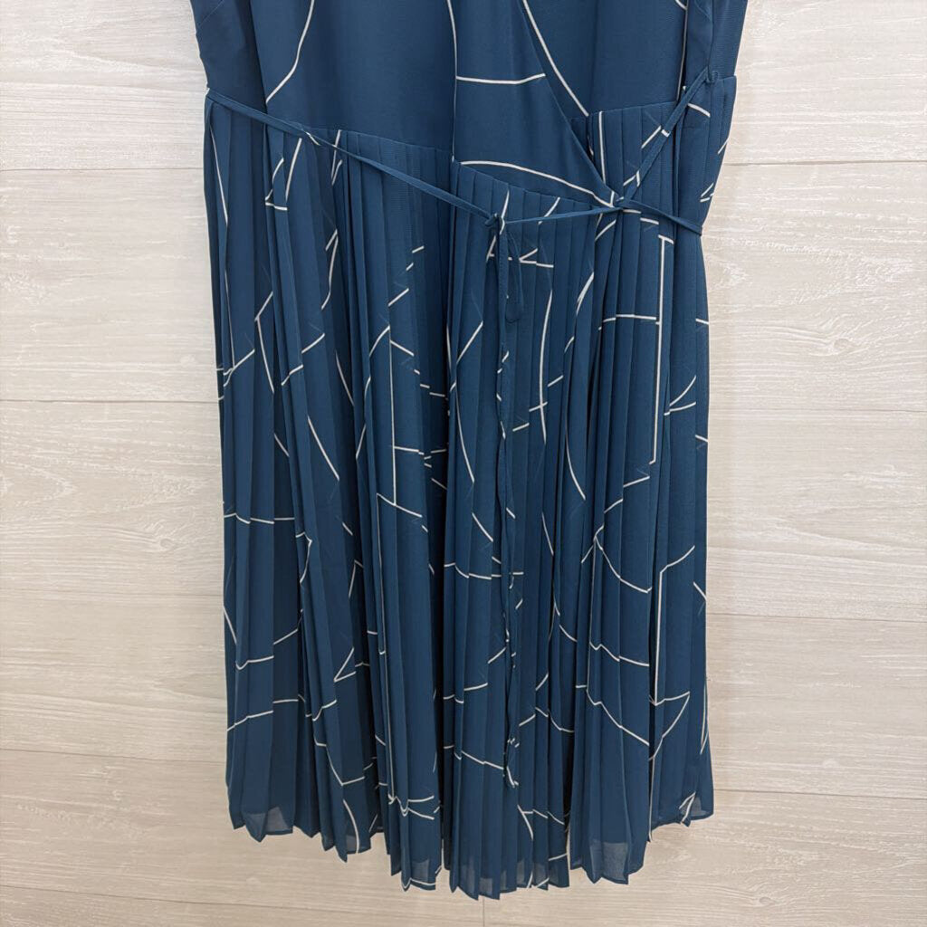 Ann Taylor Blue/ White Print Short Sleeve Dress 12
