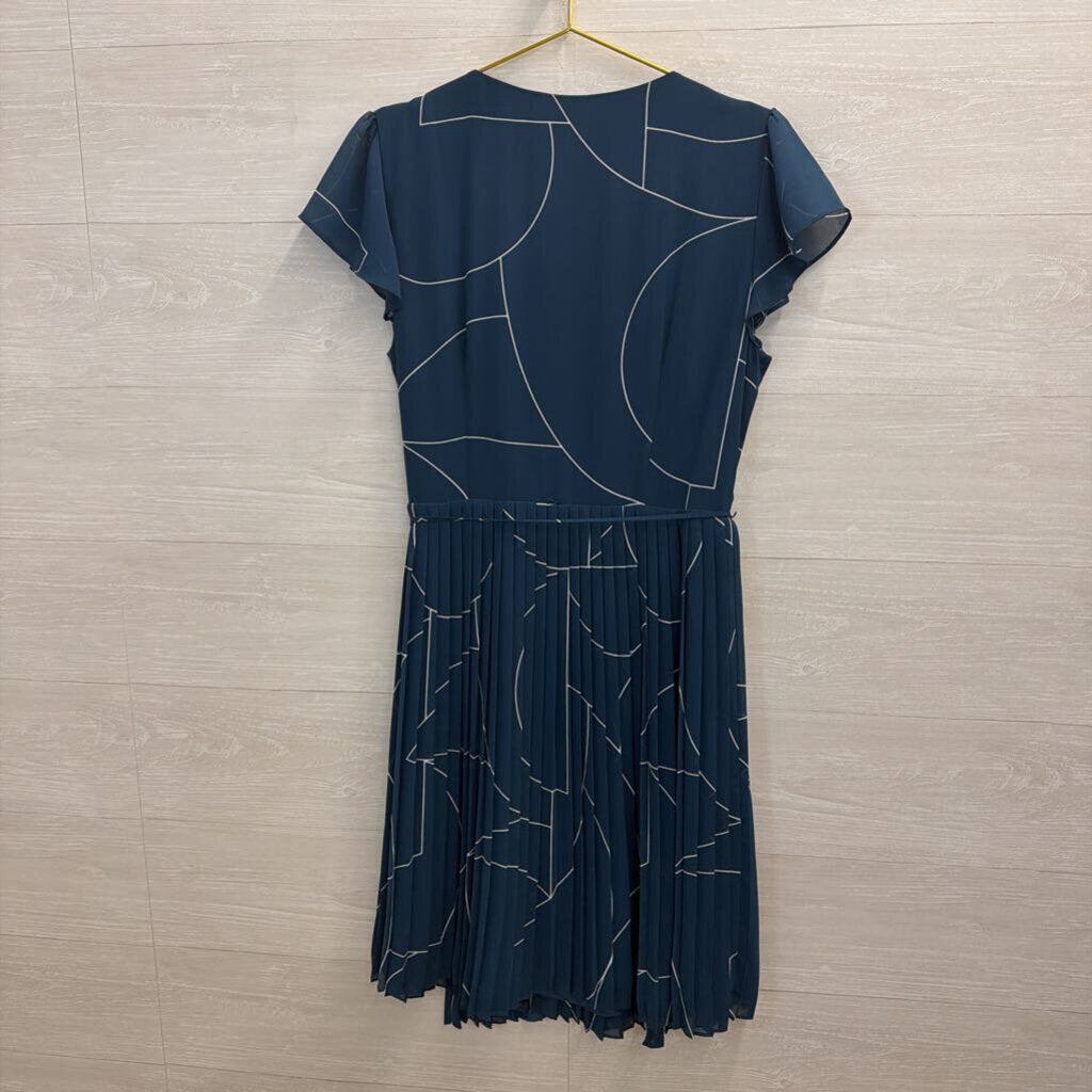 Ann Taylor Blue/ White Print Short Sleeve Dress 12