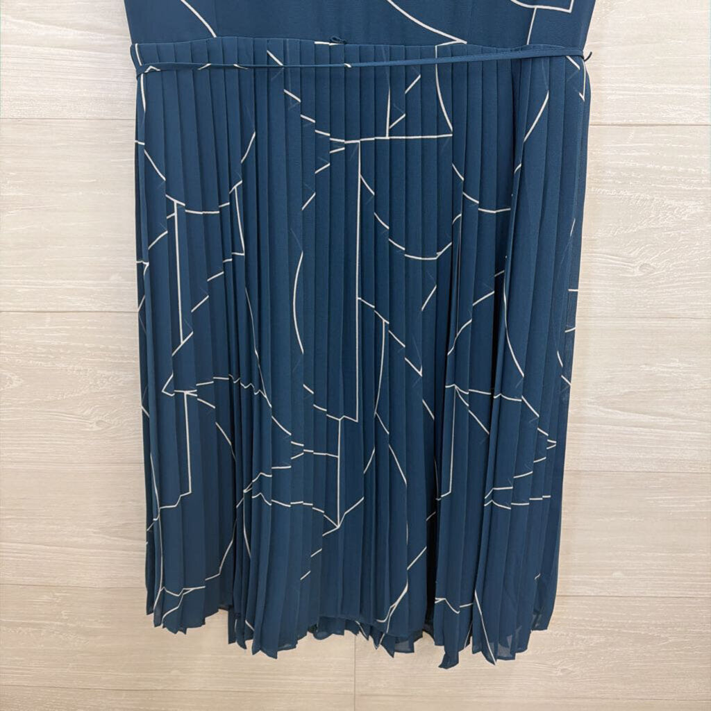 Ann Taylor Blue/ White Print Short Sleeve Dress 12