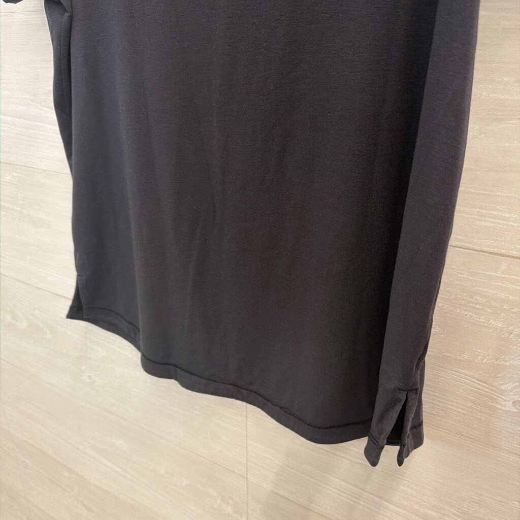 Athleta Black V Neck Short Sleeve Top Large