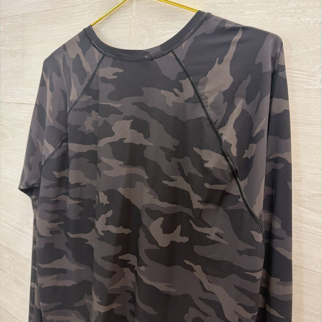 Athleta Black Camo Print Long Sleeve Top Large