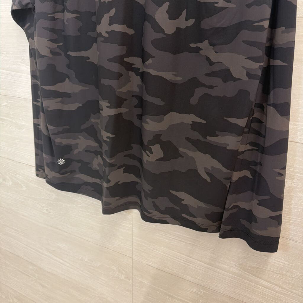 Athleta Black Camo Print Long Sleeve Top Large