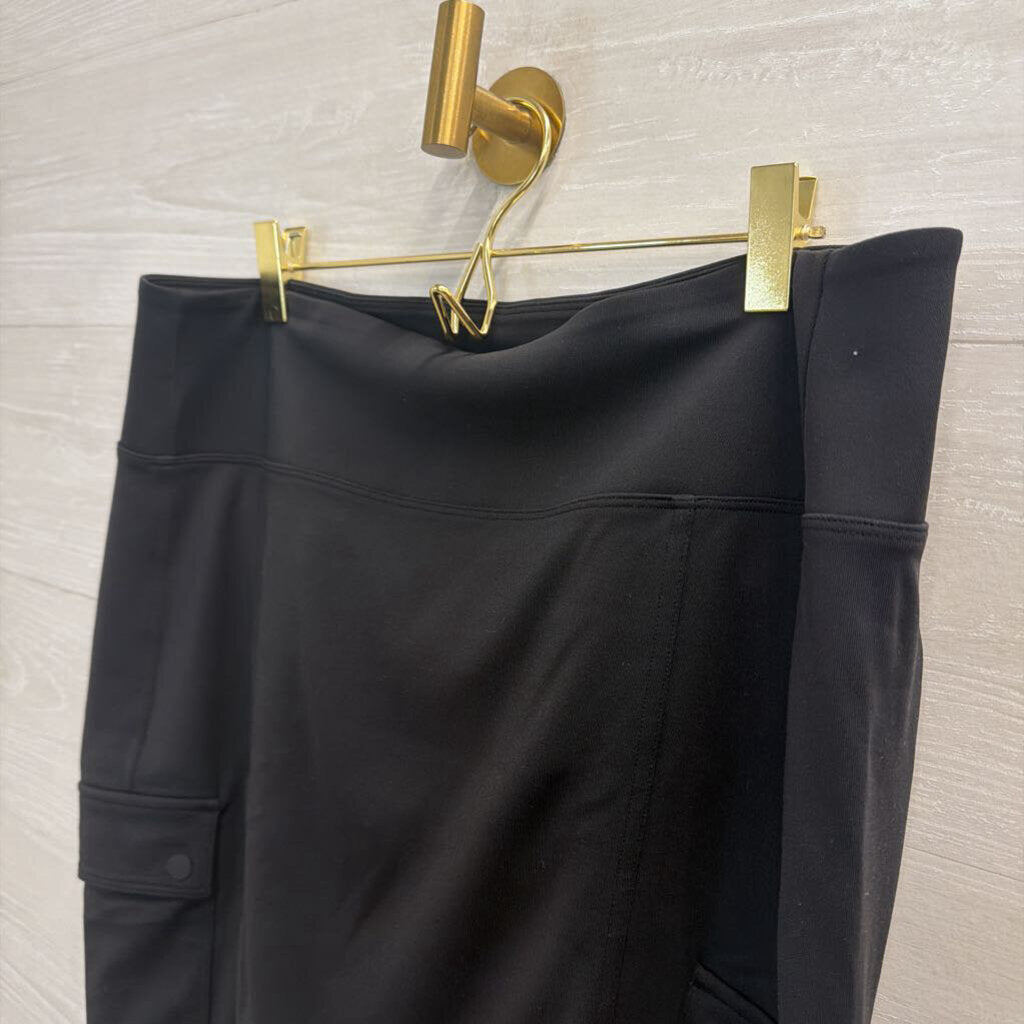 Athleta Black Side Pocket Skirt Large
