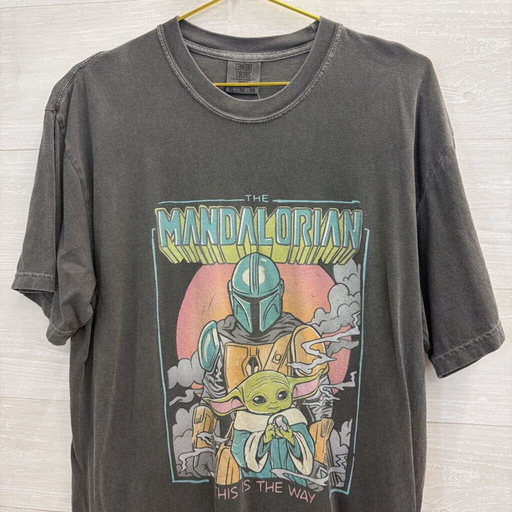 Comfort Colors Grey/ Multi The Mandalorian Short Sleeve Graphic Tee Extra Large