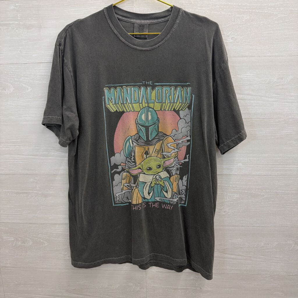 Comfort Colors Grey/ Multi The Mandalorian Short Sleeve Graphic Tee Extra Large