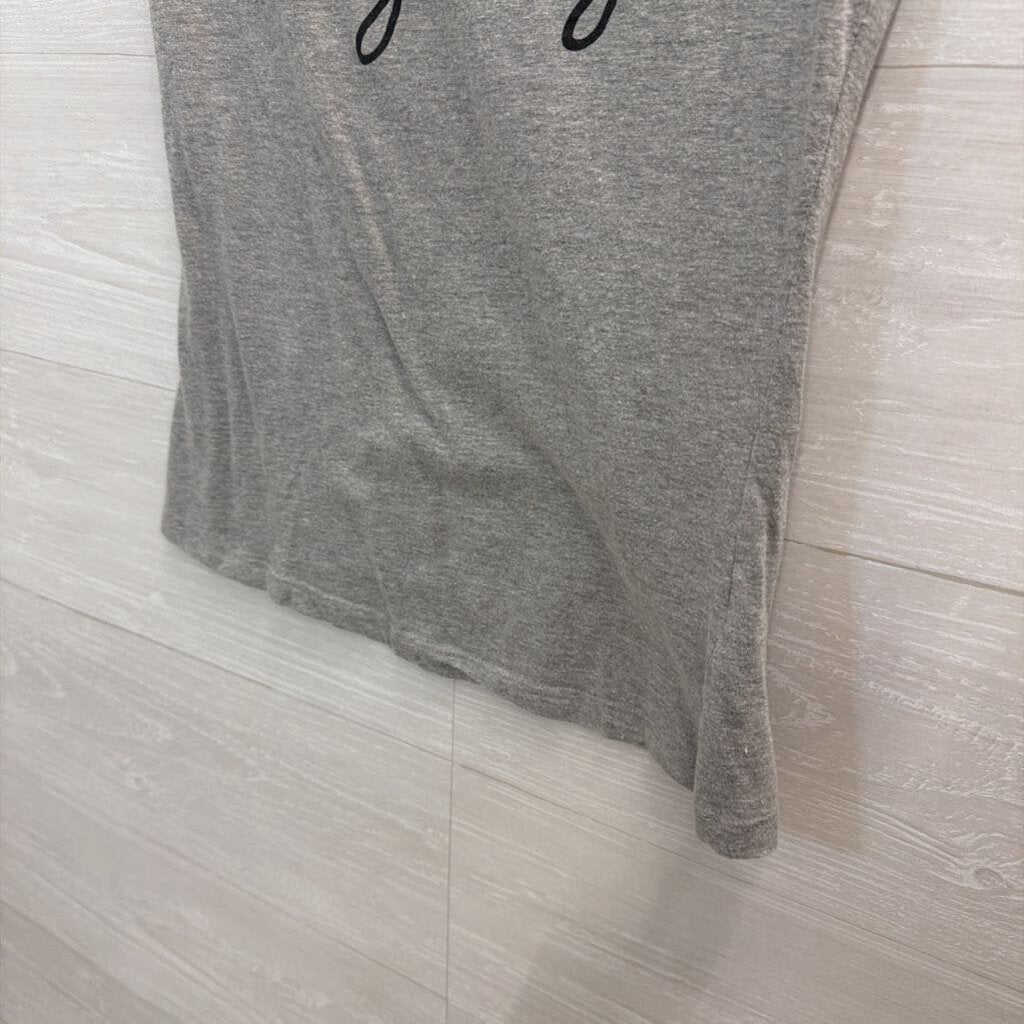 Grey/ Black 'Girls Can Be Anything' Short Sleeve Graphic Tee Medium