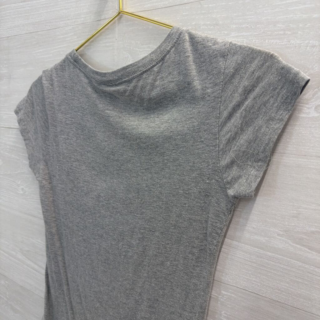 Grey/ Black 'Girls Can Be Anything' Short Sleeve Graphic Tee Medium