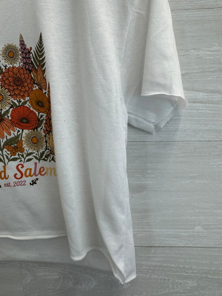 New'd Floral Shop T-Shirt Small