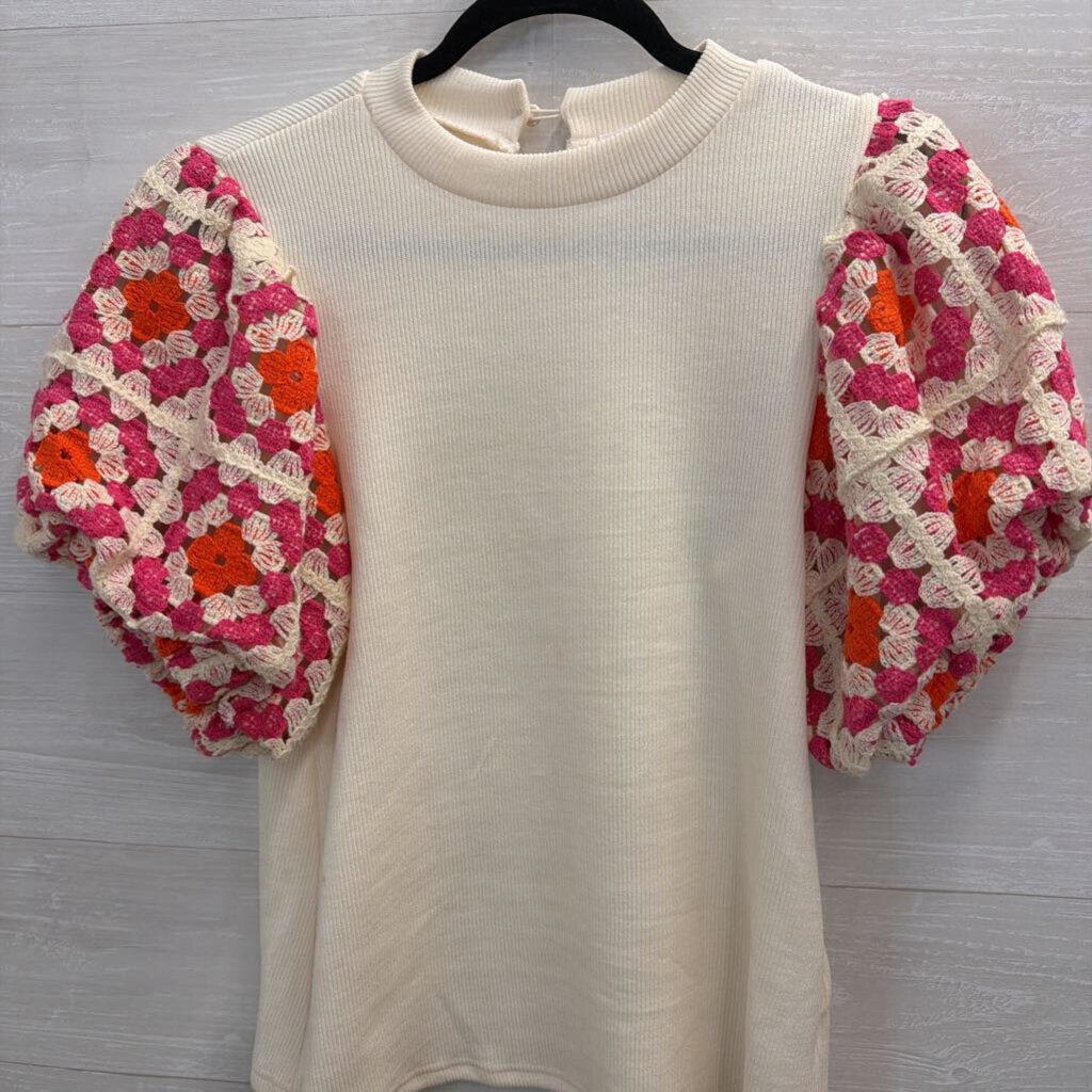 THML White/ Pink Knit Short Puff Sleeve Top Small