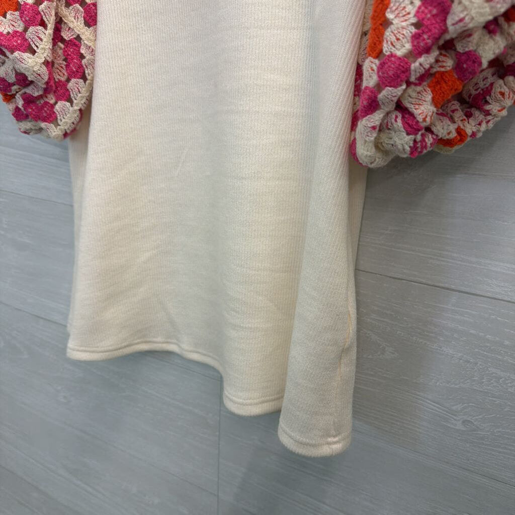 THML White/ Pink Knit Short Puff Sleeve Top Small