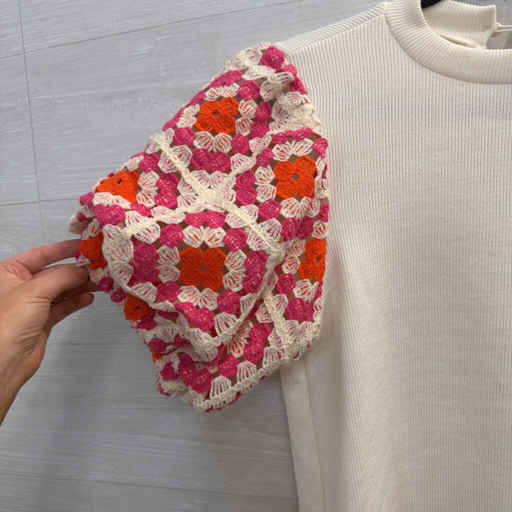 THML White/ Pink Knit Short Puff Sleeve Top Small