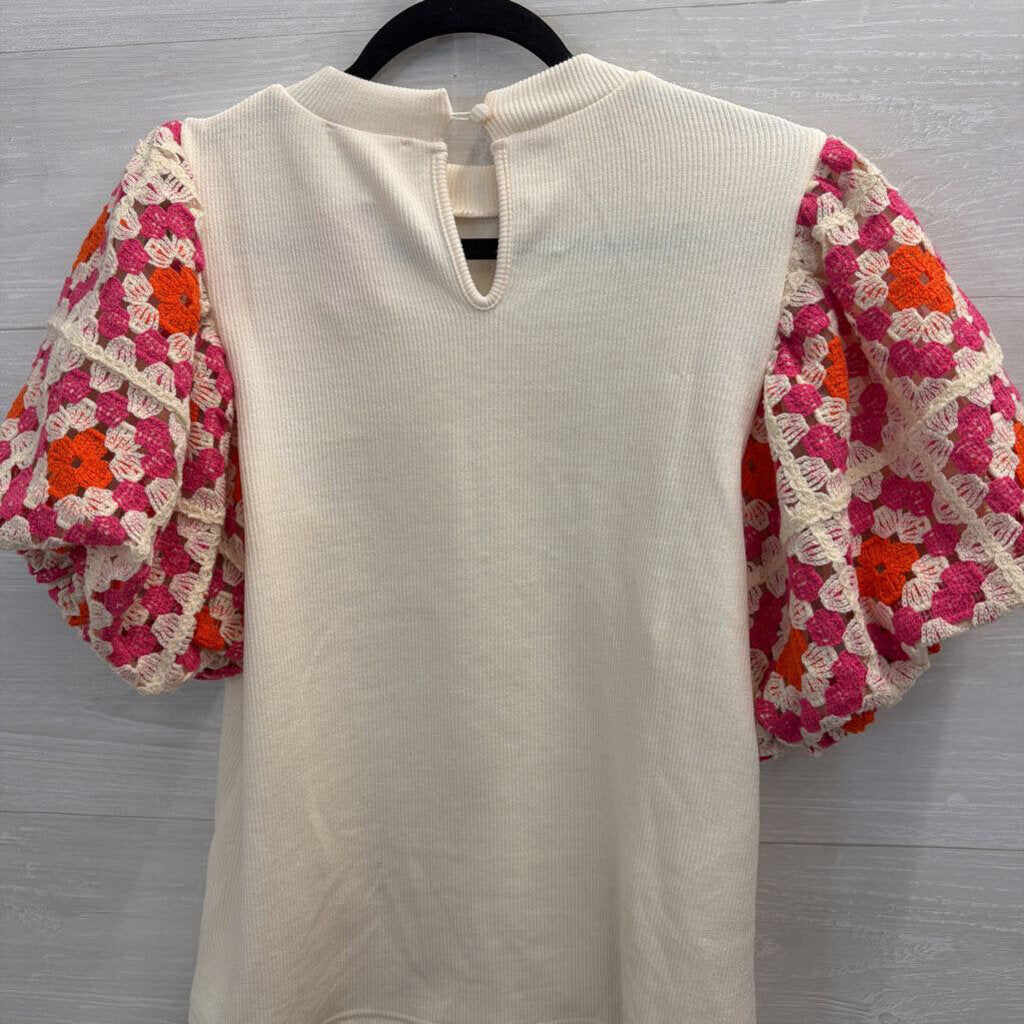THML White/ Pink Knit Short Puff Sleeve Top Small