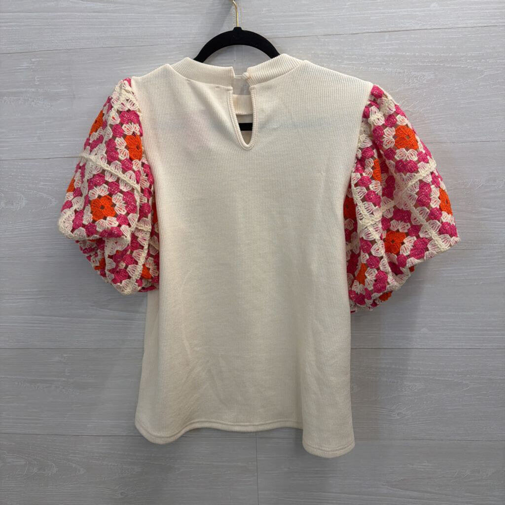 THML White/ Pink Knit Short Puff Sleeve Top Small