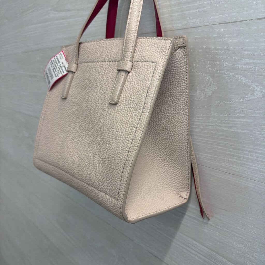 Salvatore Ferragamo Amy Small Leahter Tote Purse