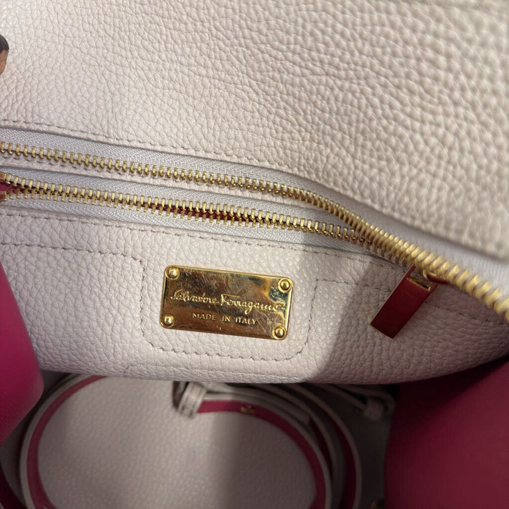Salvatore Ferragamo Amy Small Leahter Tote Purse