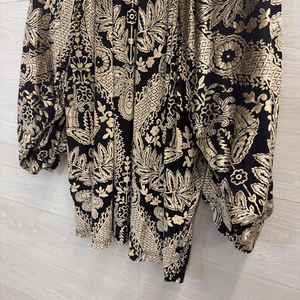 Artistic Works by Lu Black/ Gold Velvet Print Long Sleeve Top Large