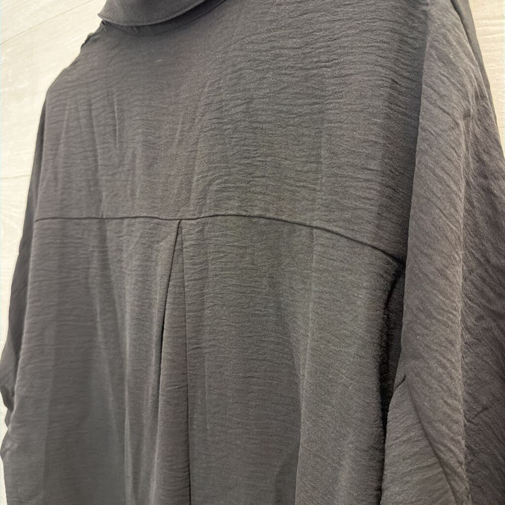 The Back Forty Black Logn Sleeve Button Down Top Small/ Medium