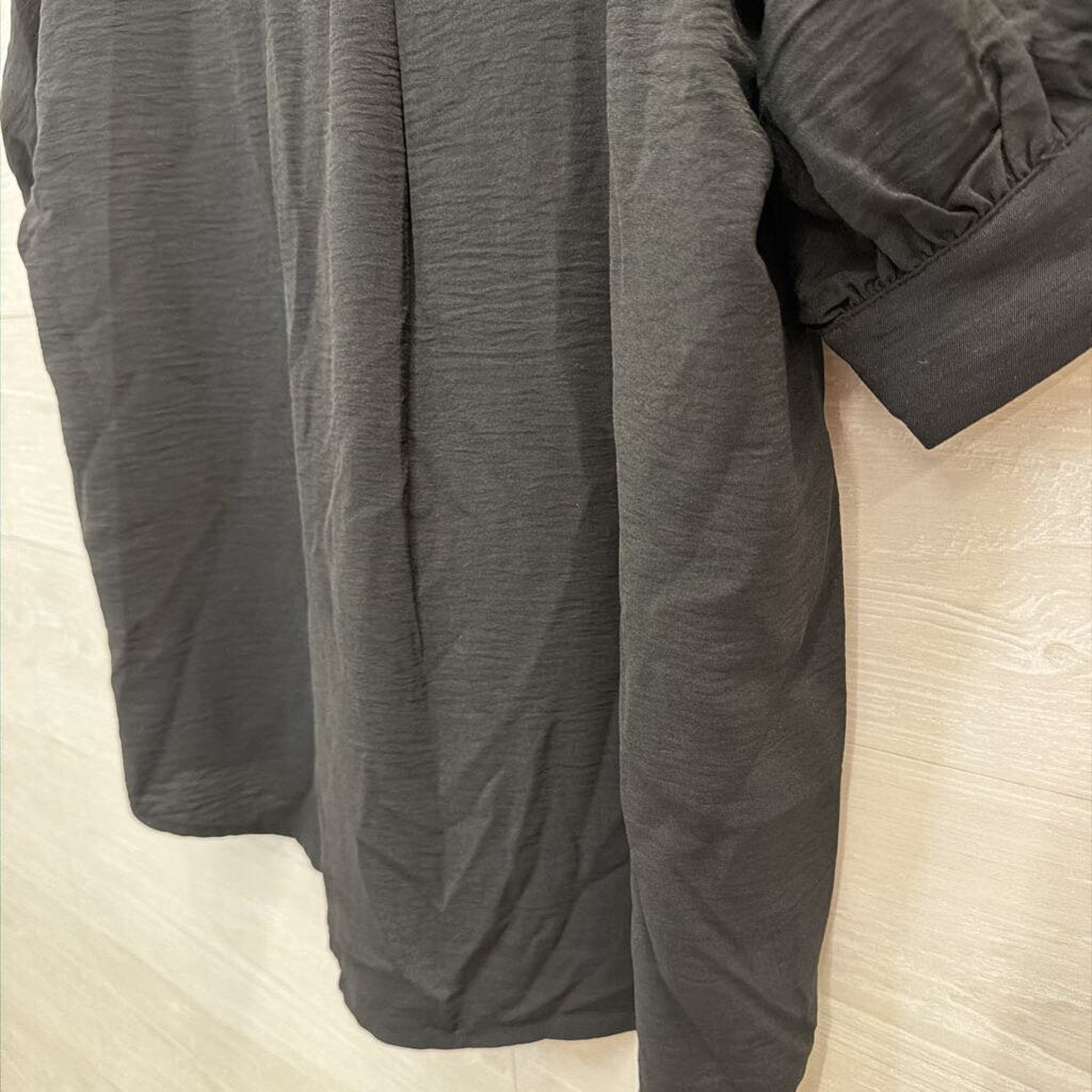 The Back Forty Black Logn Sleeve Button Down Top Small/ Medium