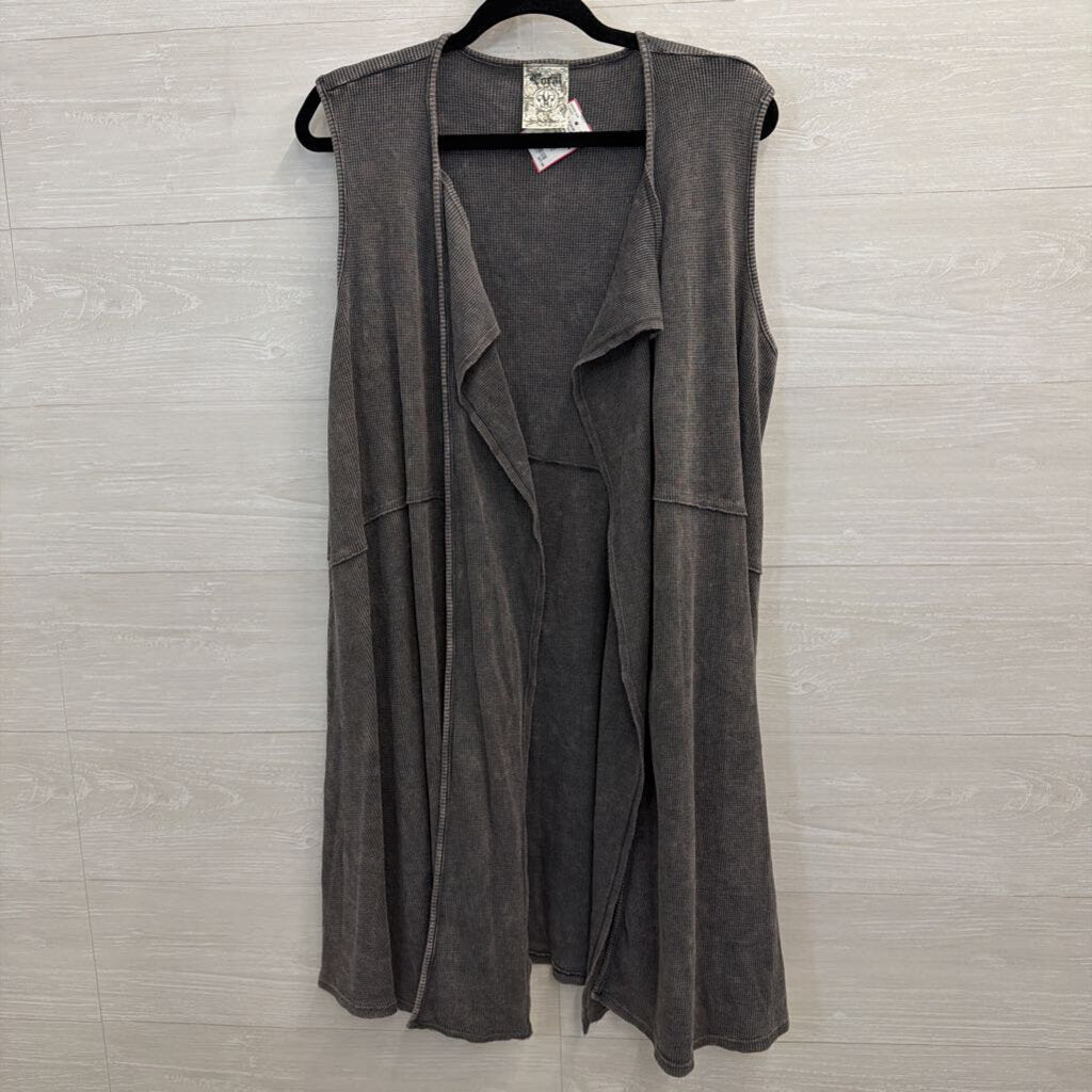 Vocal Grey Textured Sleeveless Open Front Top One Size