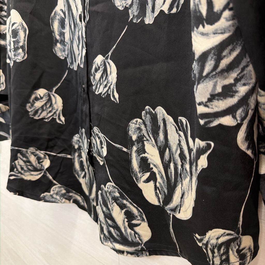 Vici Black/ White Print Long Sleeve Button Down Top Large