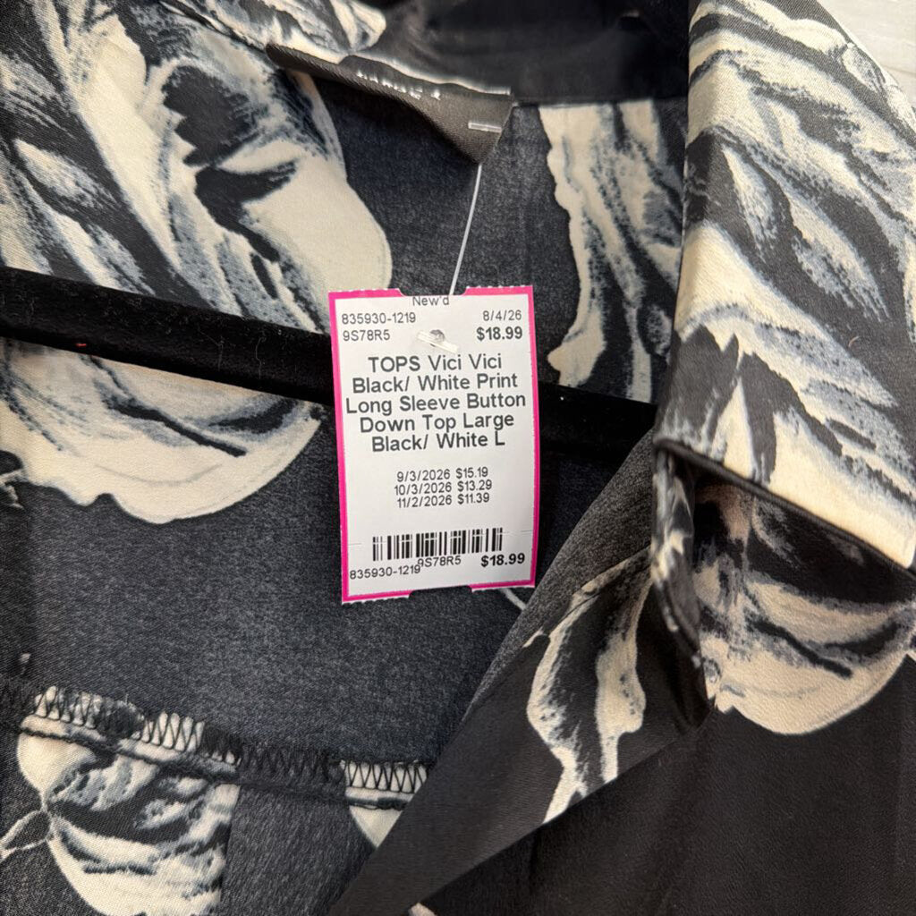 Vici Black/ White Print Long Sleeve Button Down Top Large