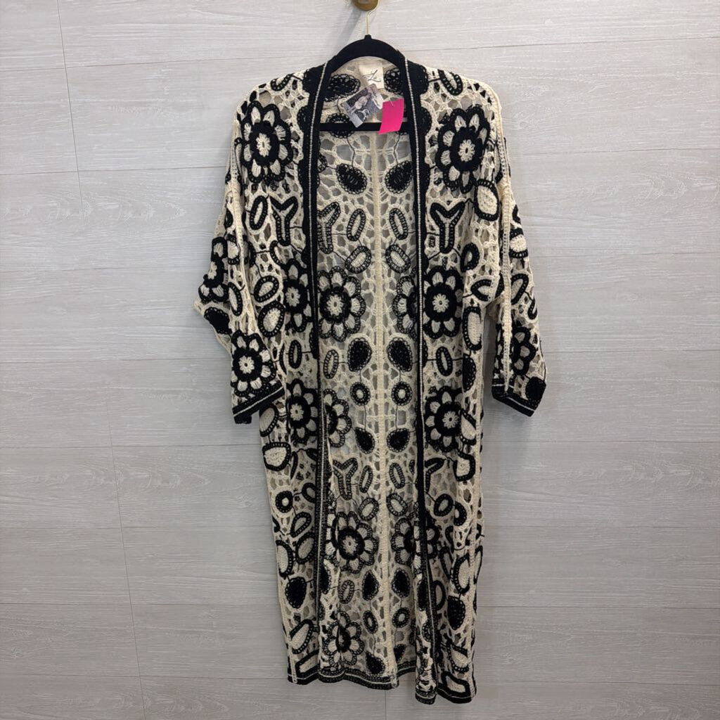 Artistic Works by Lu Cream/ Black Crochet Knit Open Front Long Sleeve Duster One Size