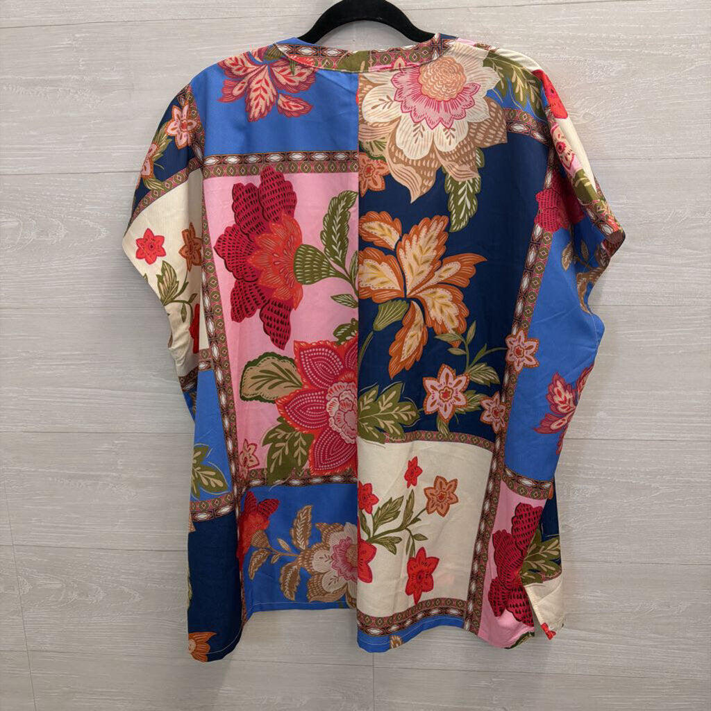 Umgee Blue/ Multi Print Short Sleeve Top Medium