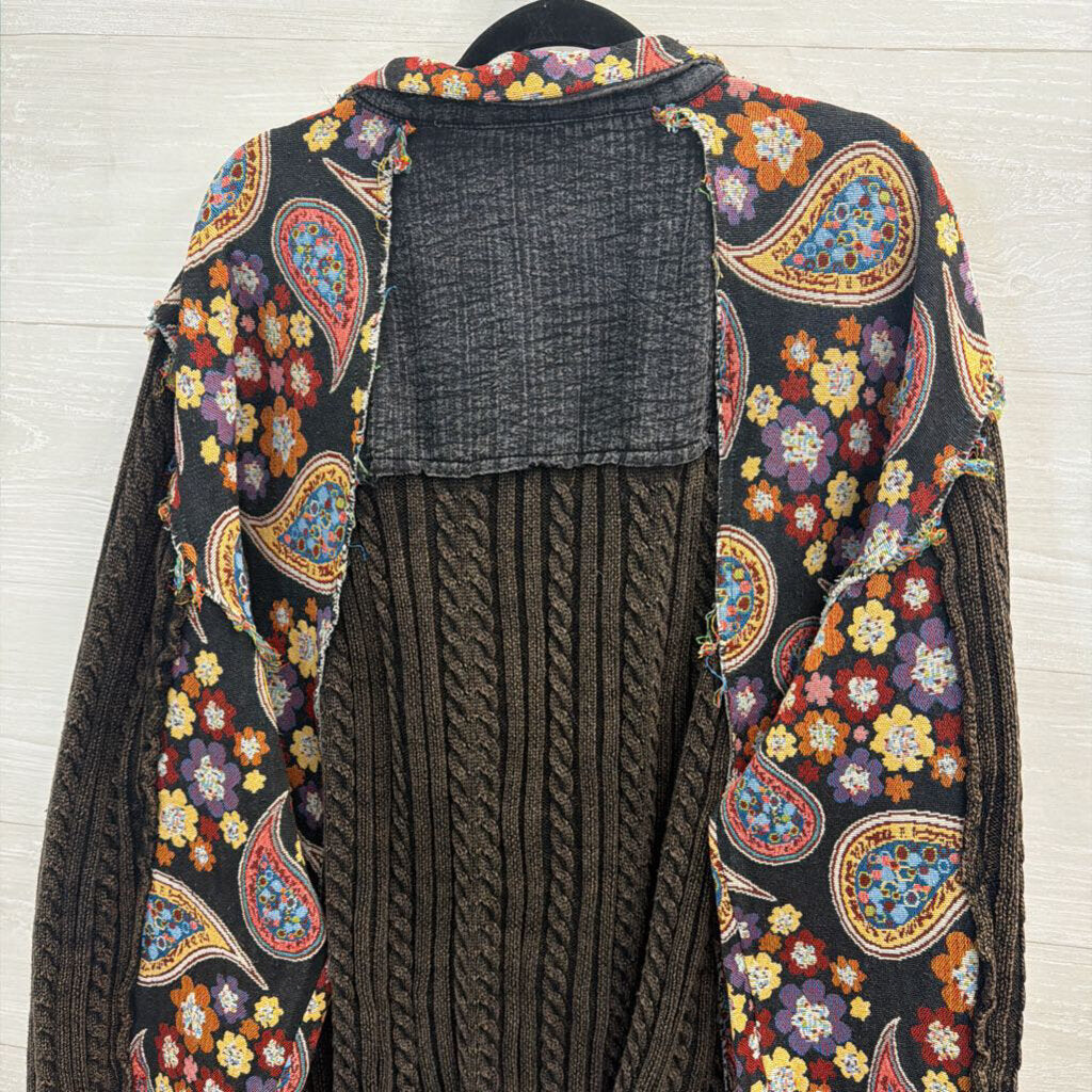 Artistic Works by Lu Black/ Multi Tapestry Cardigan Sweater Medium