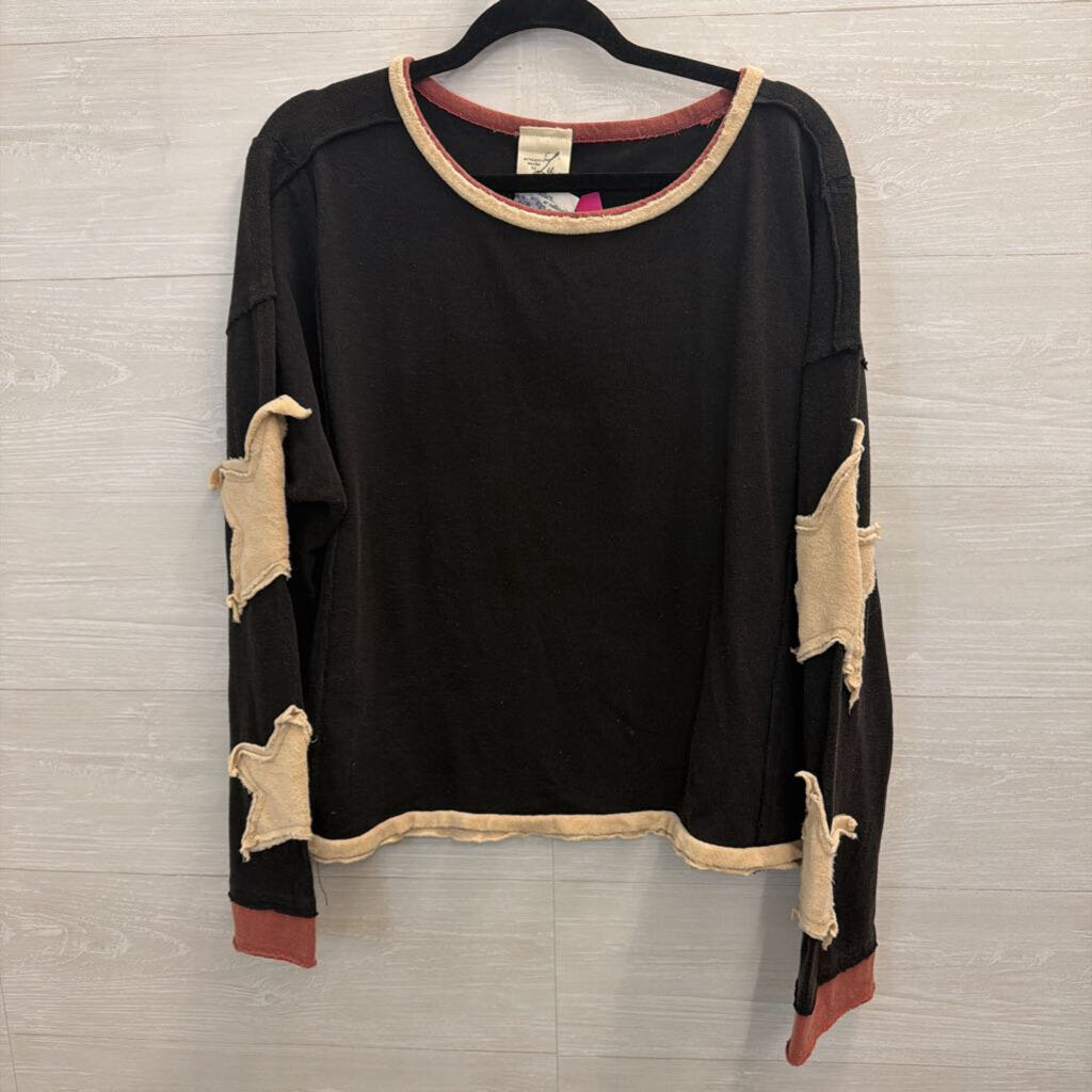 Artistic Works by Lu Black/ Beige Star Detail Long Sleeve Top Medium