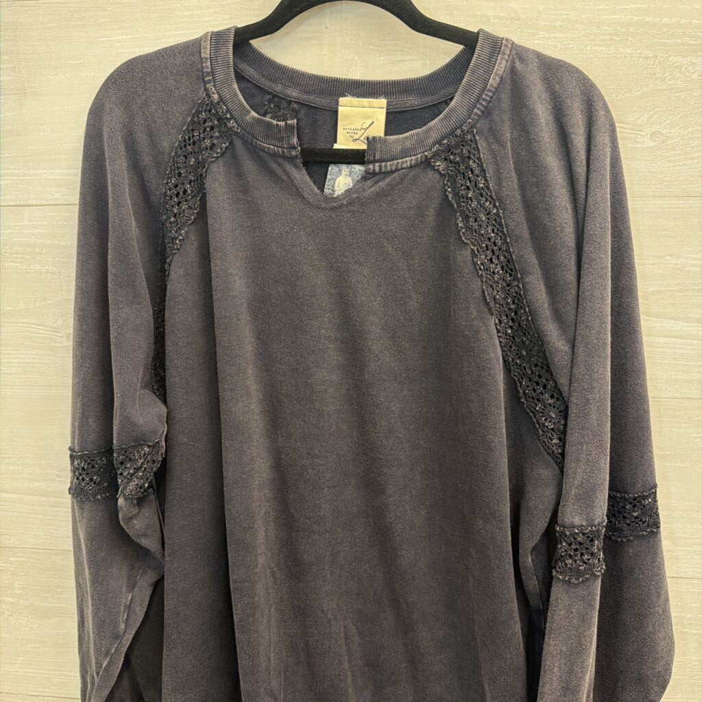 Artistic Works by Lu Grey Long Sleeve Top Medium