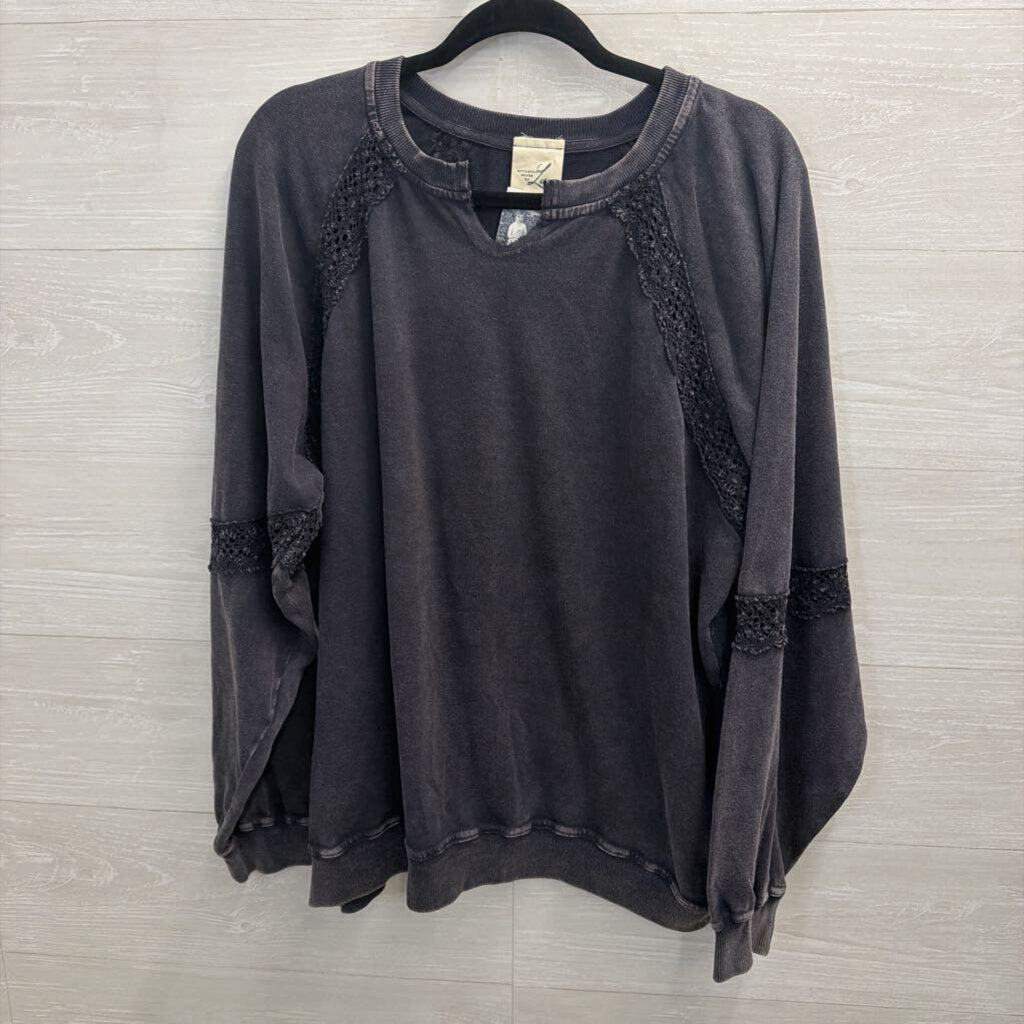 Artistic Works by Lu Grey Long Sleeve Top Medium