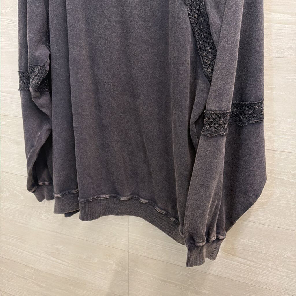 Artistic Works by Lu Grey Long Sleeve Top Medium