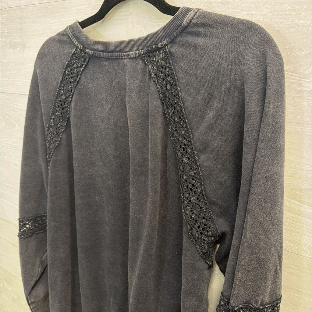 Artistic Works by Lu Grey Long Sleeve Top Medium