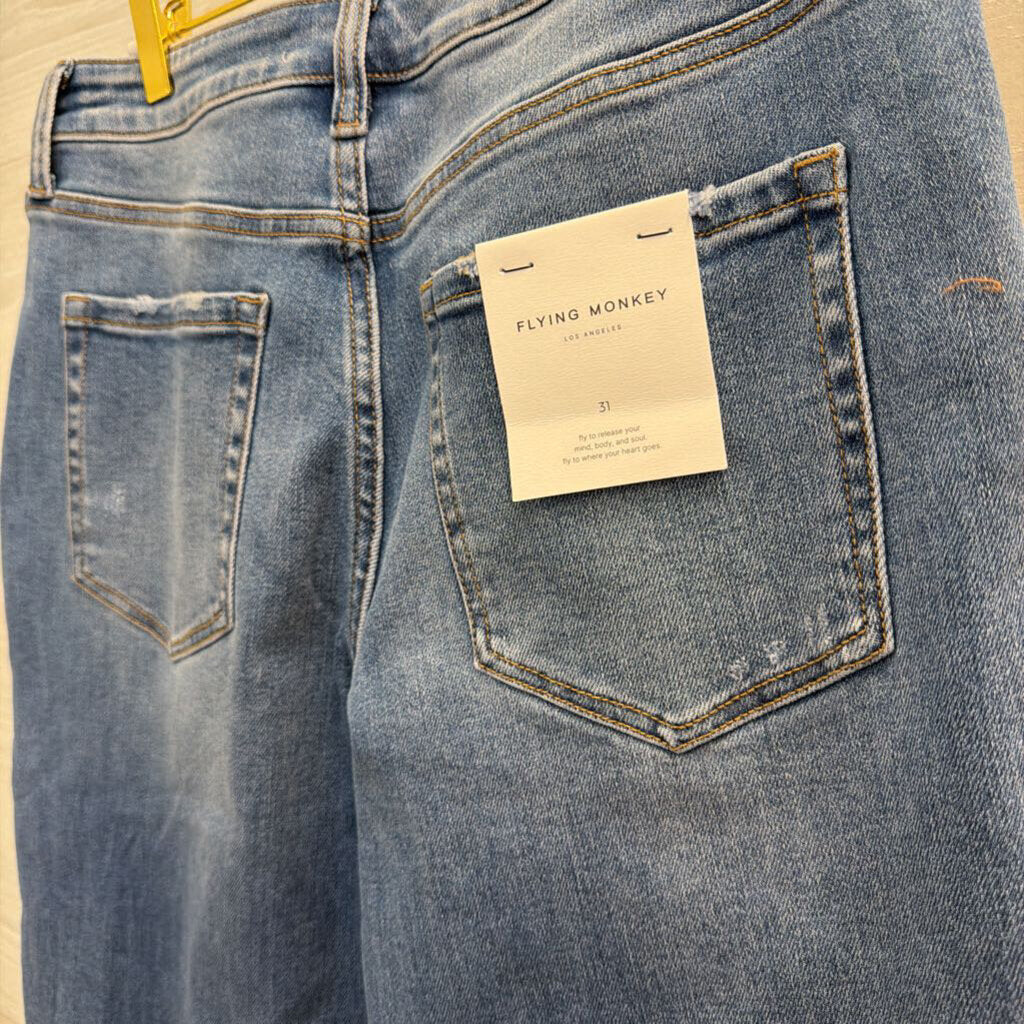 Flying Monkey Light Wash Mid Rise Straight Jeans 31