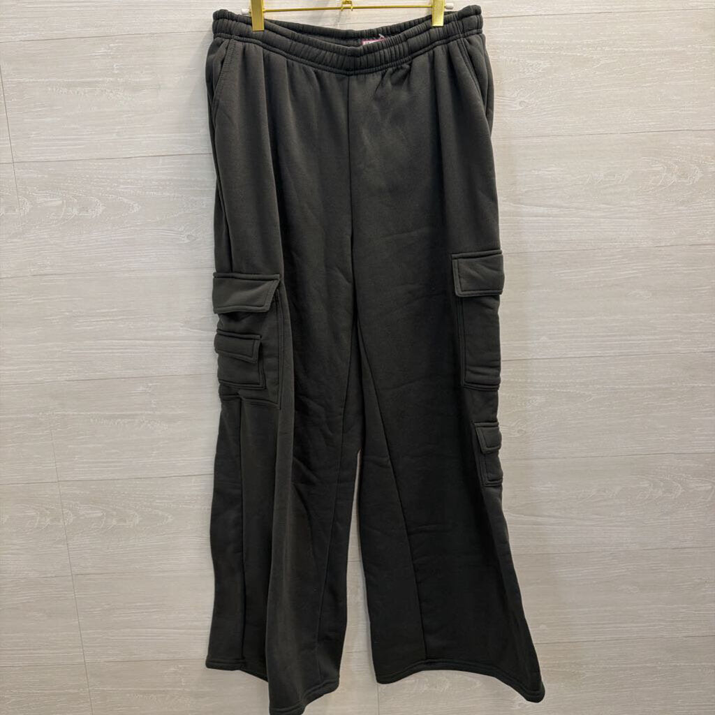 Grey Wide Leg Cargo Pocket Sweatpants Large