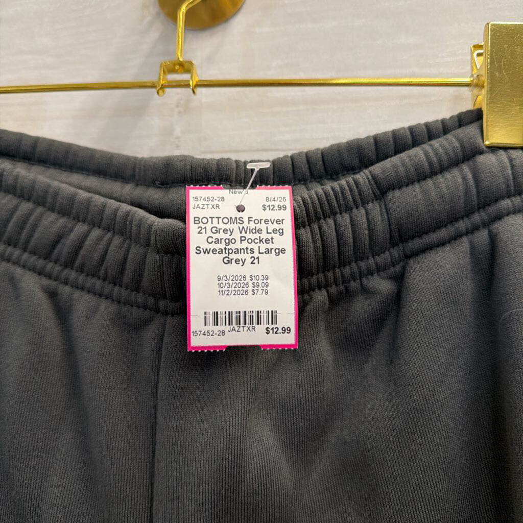 Grey Wide Leg Cargo Pocket Sweatpants Large