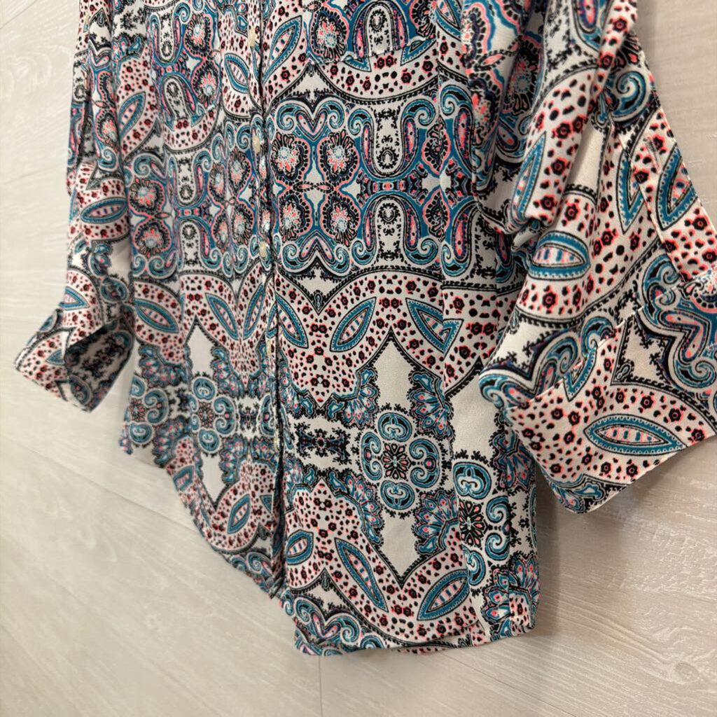 Express White/ Multi Print Long Sleeve Button Down Top Extra Small