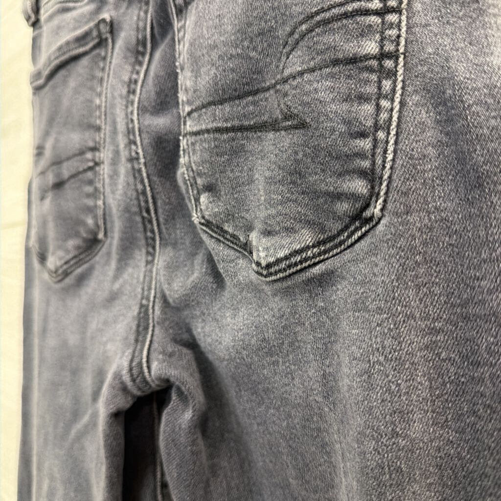 American Eagle Black Super Stretch Skinny Leg Jeans 4