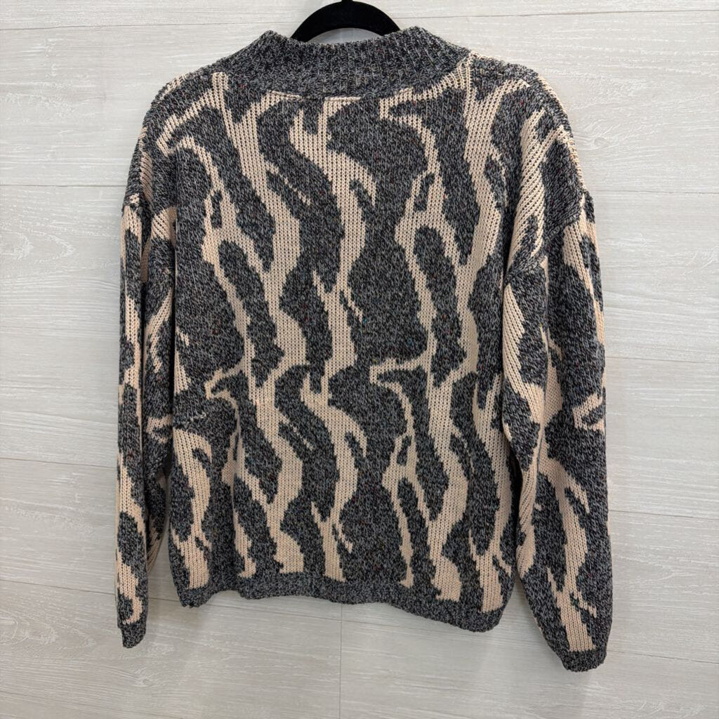 Vintage In Resource Grey/ Beige Print Knit Long Sleeve Sweater Small
