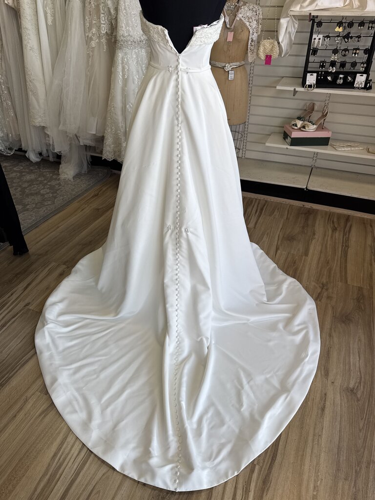 Stella York Ivory Beaded Neckline Strapless Satin Bridal Gown 8