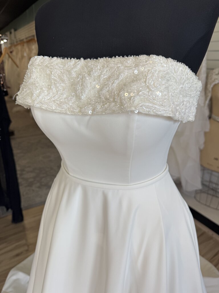 Stella York Ivory Beaded Neckline Strapless Satin Bridal Gown 8