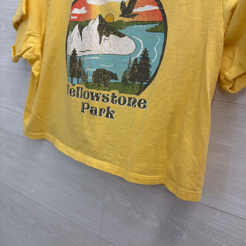 Yellow Cropped Yellowstone Park Short Sleeve Graphic Tee Large
