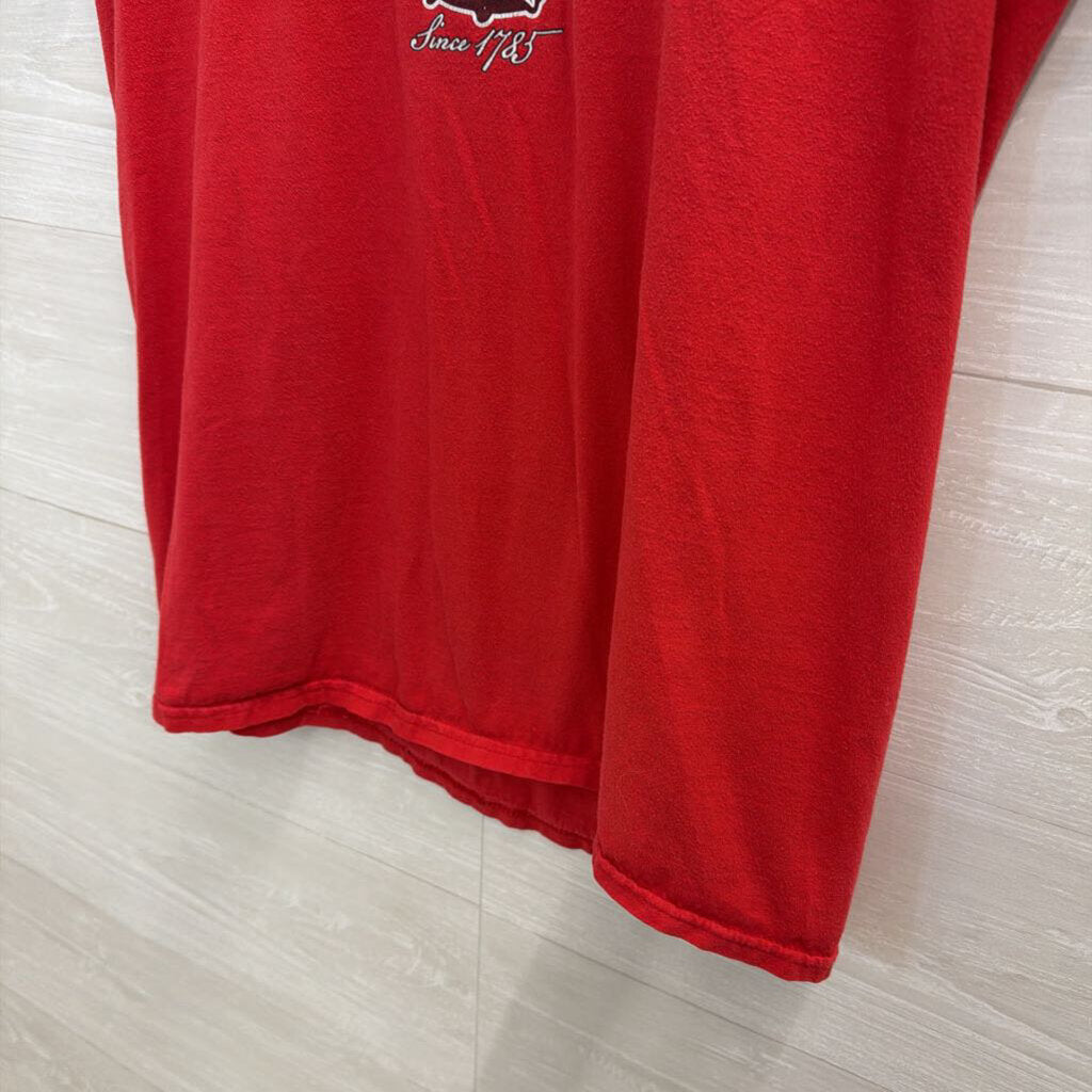 Red Georgia Short Sleeve Graphic Tee Medium