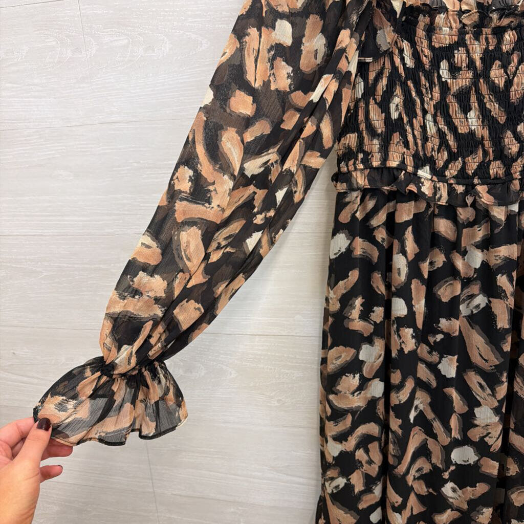 Moon River Black/ Beige Print Long Sleeve Maxi Dress Medium