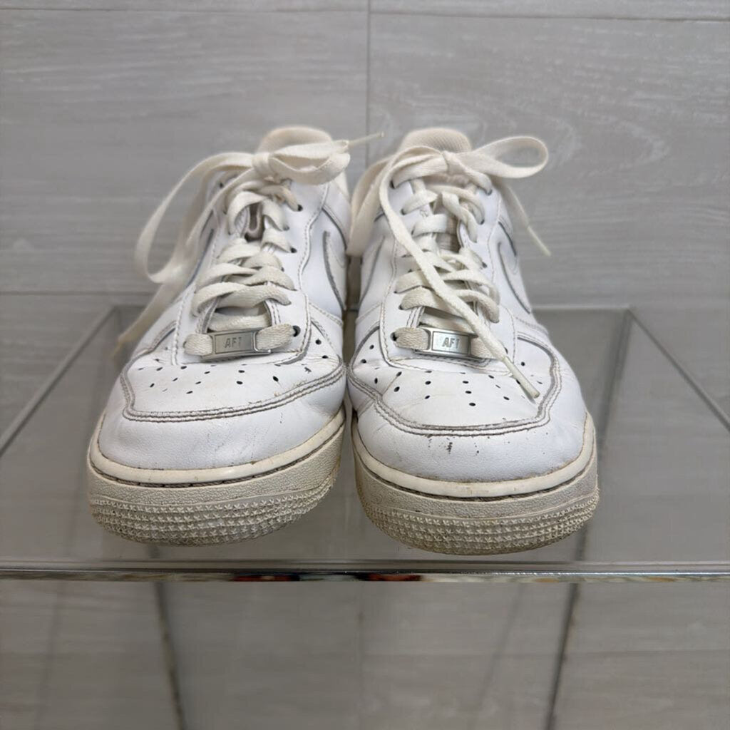 Nike White Air Force 1 '07 Sneakers 9