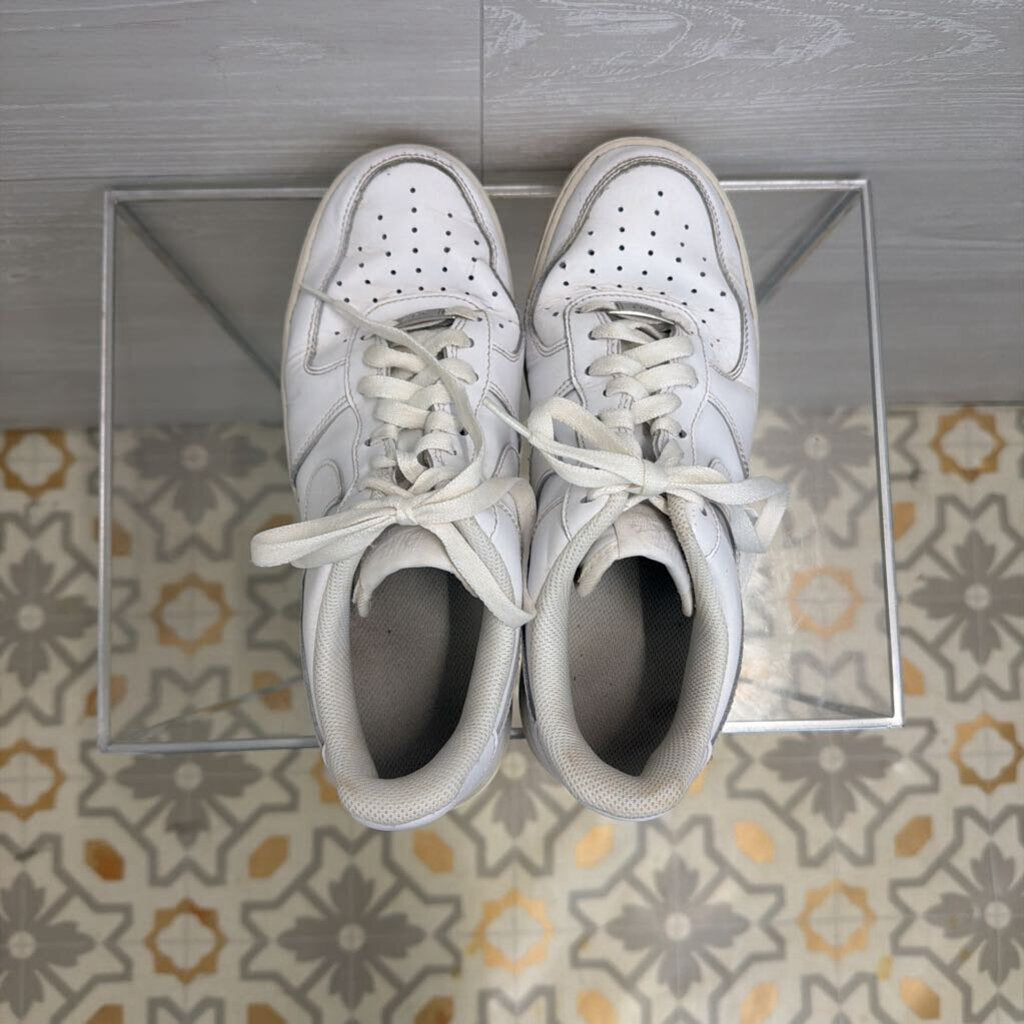 Nike White Air Force 1 '07 Sneakers 9