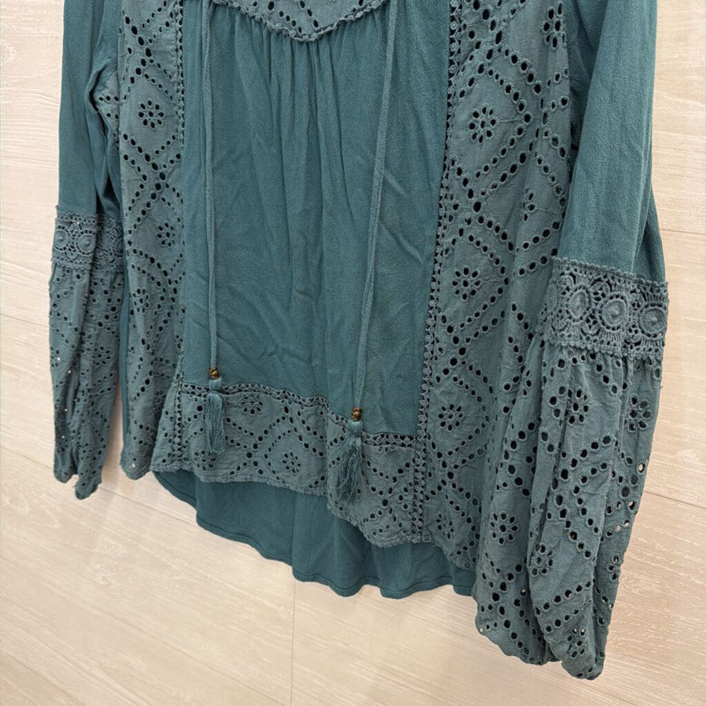 Knox Rose Teal Long Sleeve Eyelet Detail Top Small