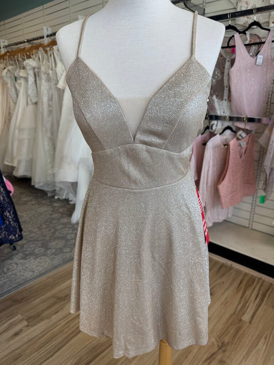 Trixxi Gold Shimmer Cutout Detail Short Formal Dress Medium