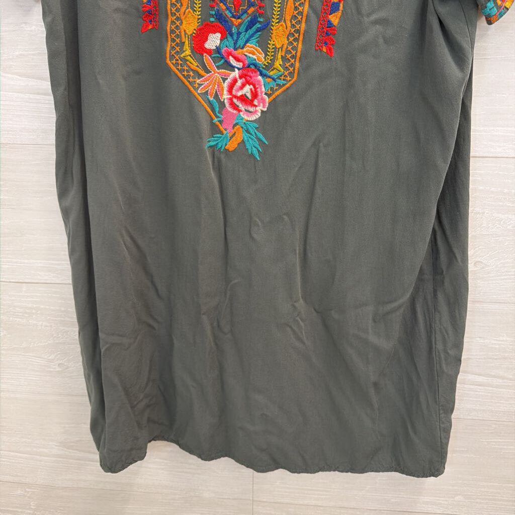 Green/ Multi Embroidered Detail Short Sleeve Dress Small