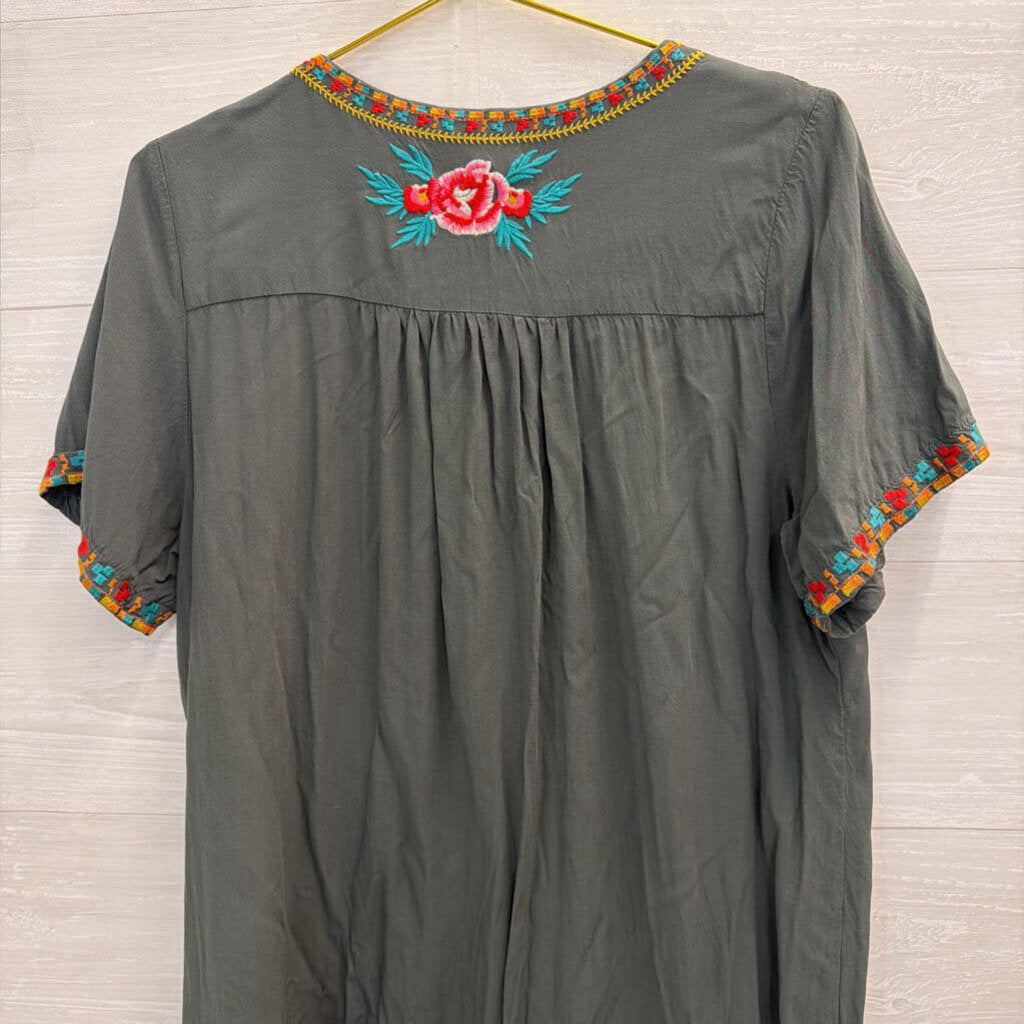 Green/ Multi Embroidered Detail Short Sleeve Dress Small